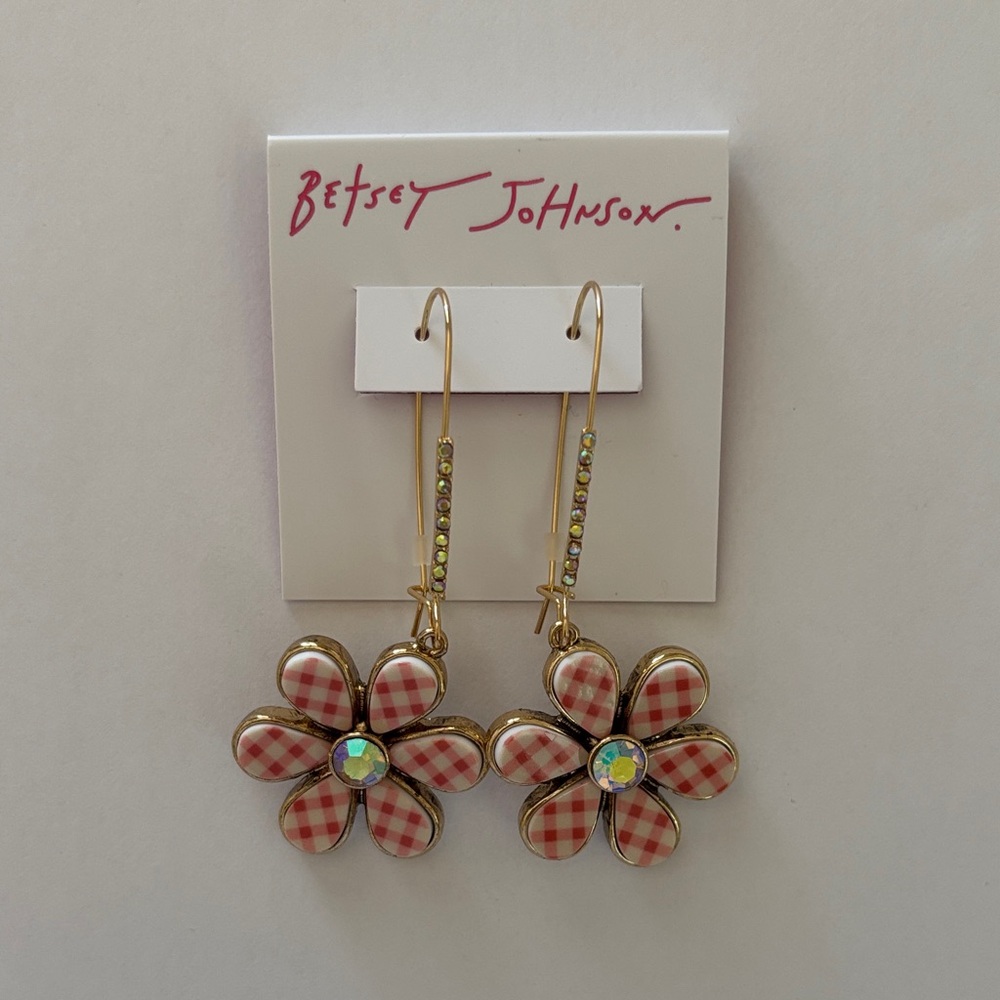 ☀️Betsey Johnson Gold-Tone Pink Gingham Flower Dangle Earrings